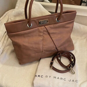 MARC JACOBS -leather satchel in clay- EUC